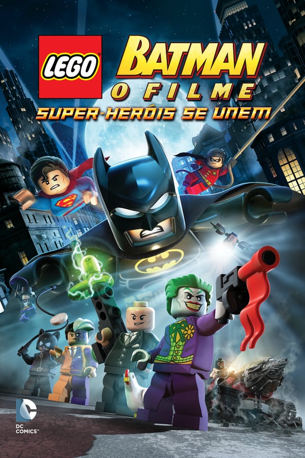 Lex Luthor se une ao Coringa para juntos destruírem o mundo de LEGO tijolo por tijolo. Agora cabe ao Batman, Super Homem e os demais membros da Liga da Justiça impedi-los.